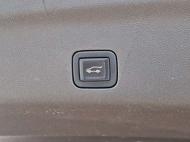 Used 2022 GMC Yukon SLT w/ SLT Luxury Package image 32