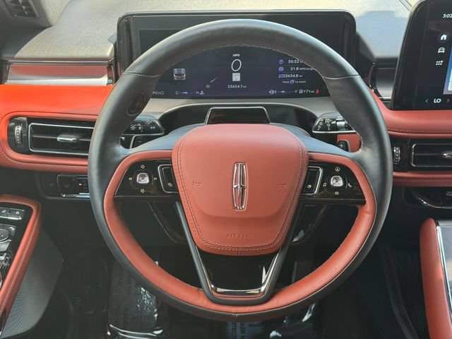 Used 2025 Lincoln Aviator Reserve w/ Equipment Group 201A AWD/4WD image 22