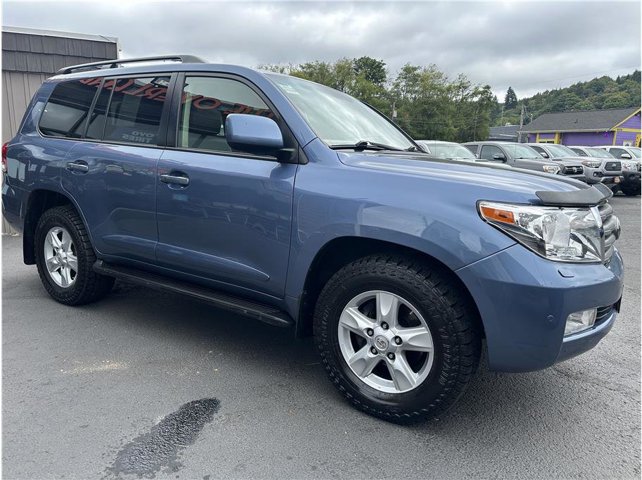 Used 2011 Toyota Land Cruiser w/ Upgrade Pkg image 12