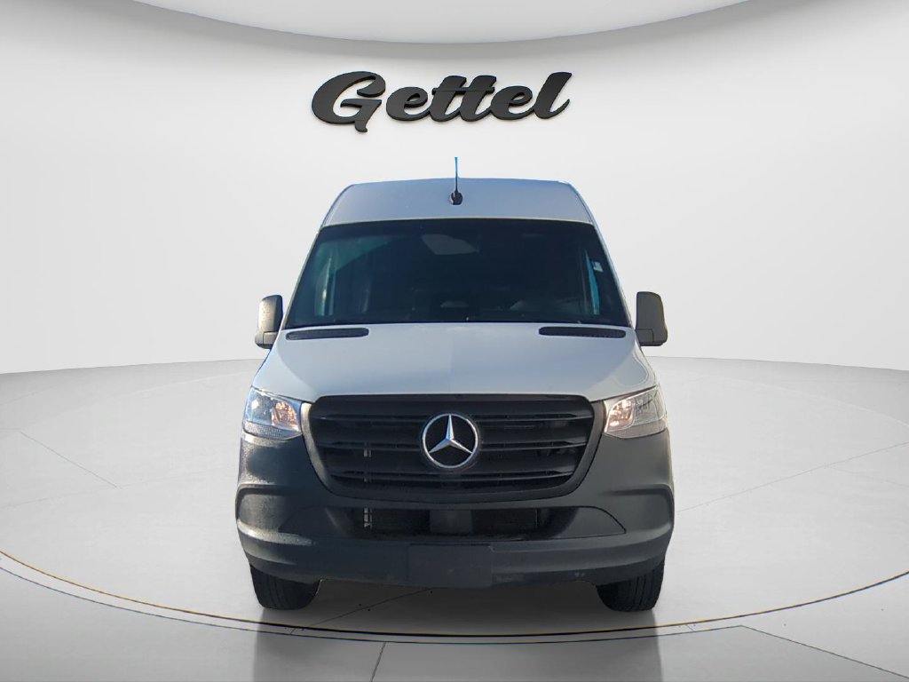 Used 2025 Mercedes-Benz Sprinter 2500 image 2