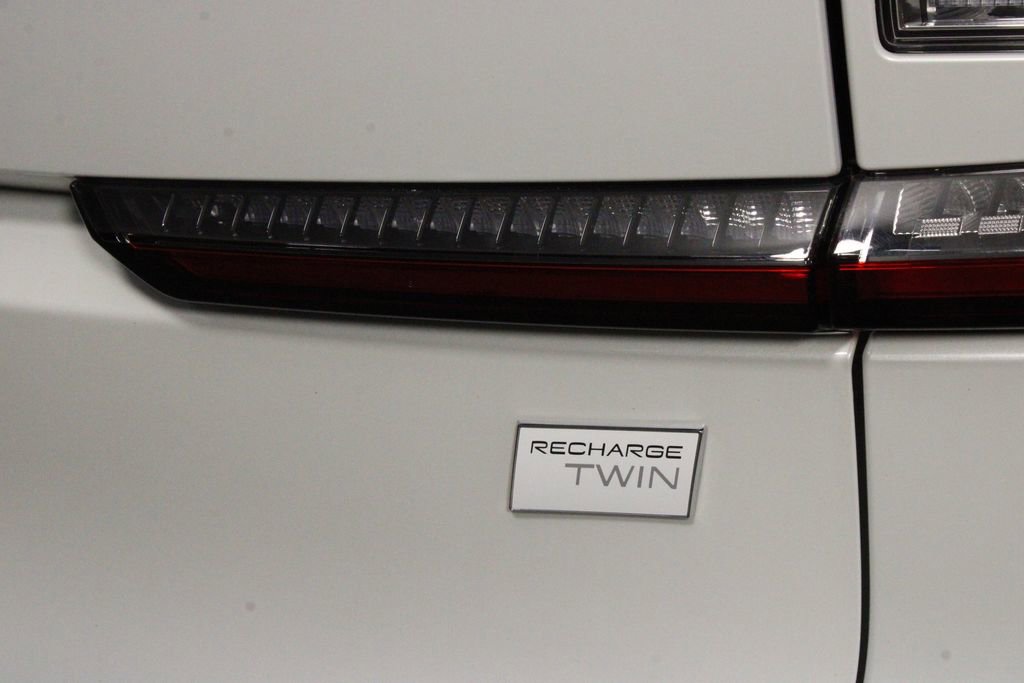 Used 2023 Volvo C40 P8 Recharge Plus image 40