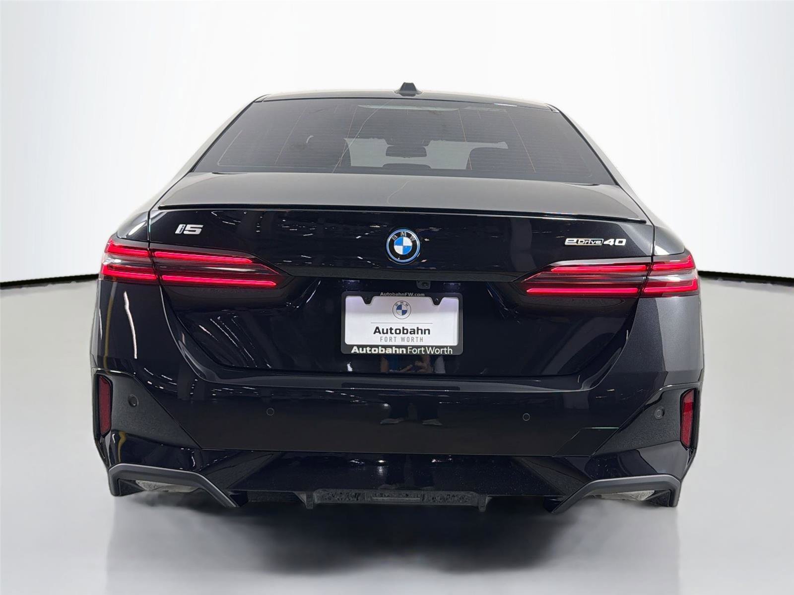 New 2026 BMW i5 eDrive40 w/ M Sport Package RWD image 7
