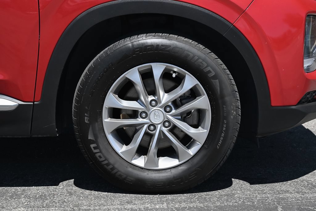 Used 2020 Hyundai Santa Fe SE FWD image 12