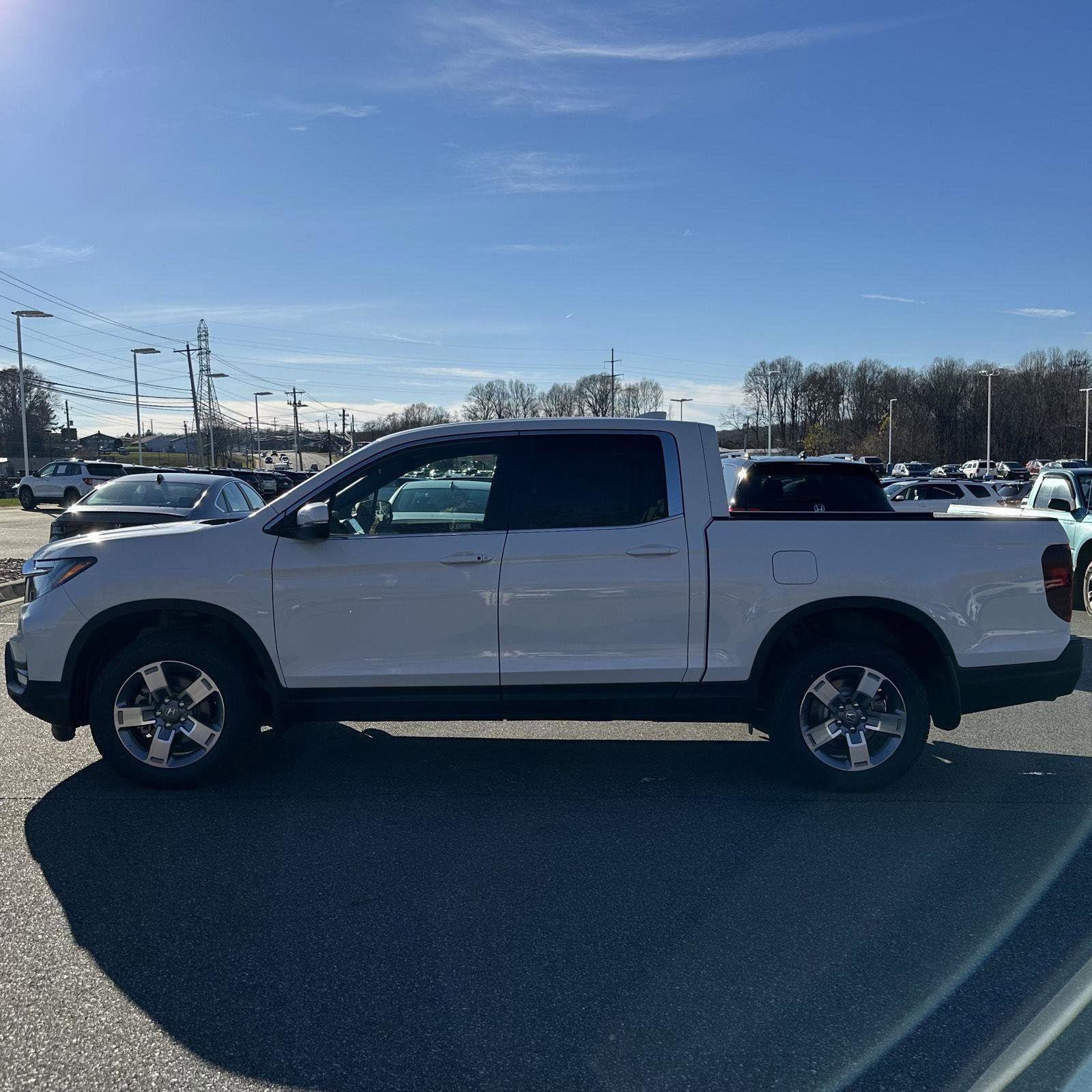 New 2026 Honda Ridgeline RTL image 2