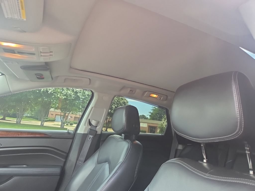 Used 2016 Cadillac SRX Luxury w/ Driver Awareness Package AWD/4WD image 20