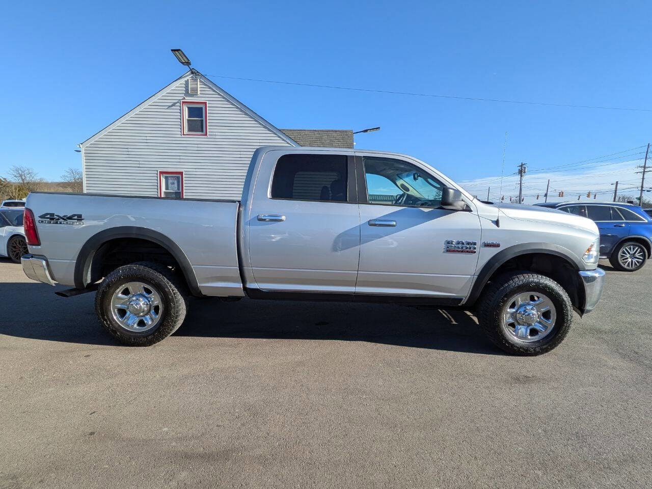 Used 2016 RAM 2500 SLT image 8
