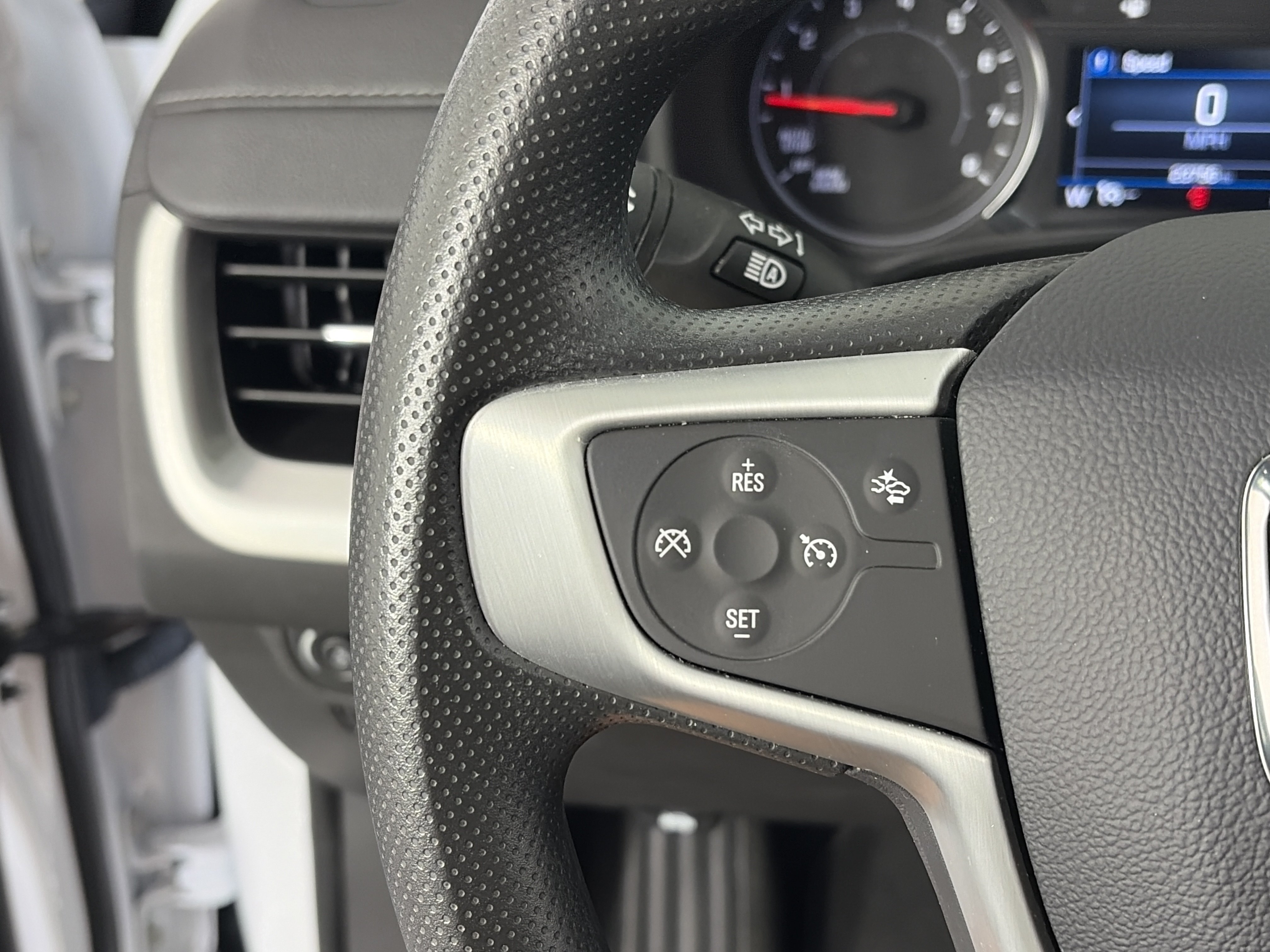 Used 2023 GMC Terrain SLE FWD image 26