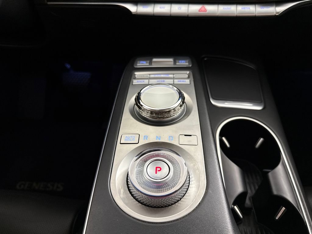 Used 2023 Genesis GV70 2.5T w/ Select Package image 18