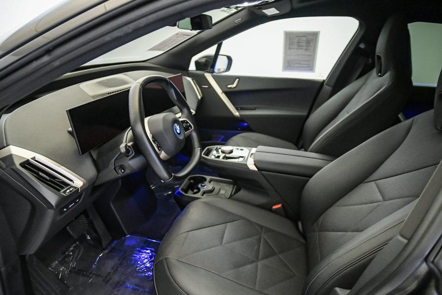 Certified 2024 BMW iX xDrive50 AWD/4WD image 16