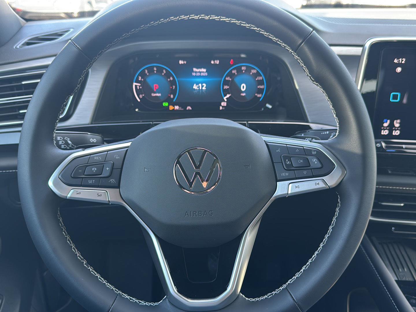 New 2026 Volkswagen Atlas Cross Sport SE image 21