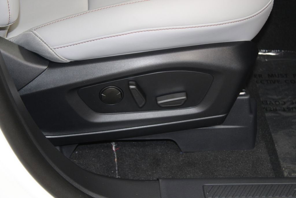 New 2026 Ford Explorer Active RWD image 28