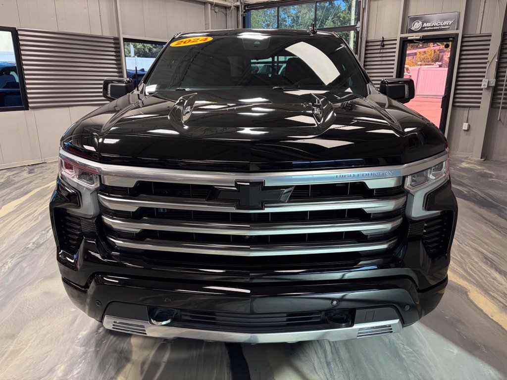 Used 2024 Chevrolet Silverado 1500 High Country AWD/4WD image 46