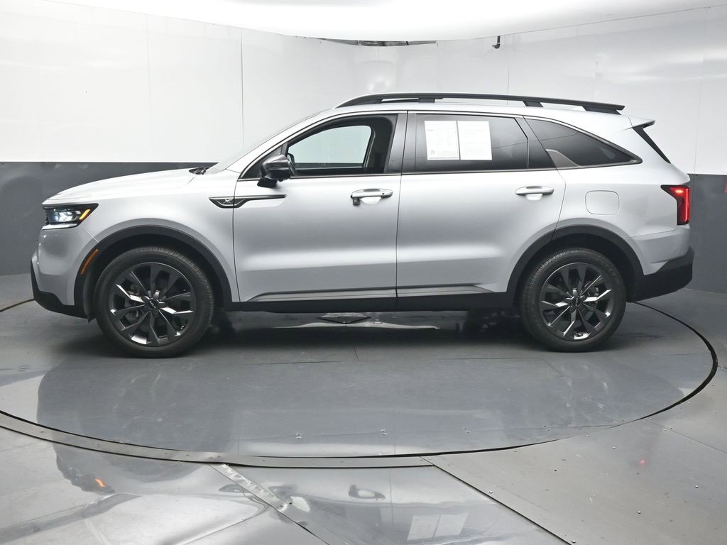 Used 2022 Kia Sorento SX Prestige w/ Rust Color Package image 5