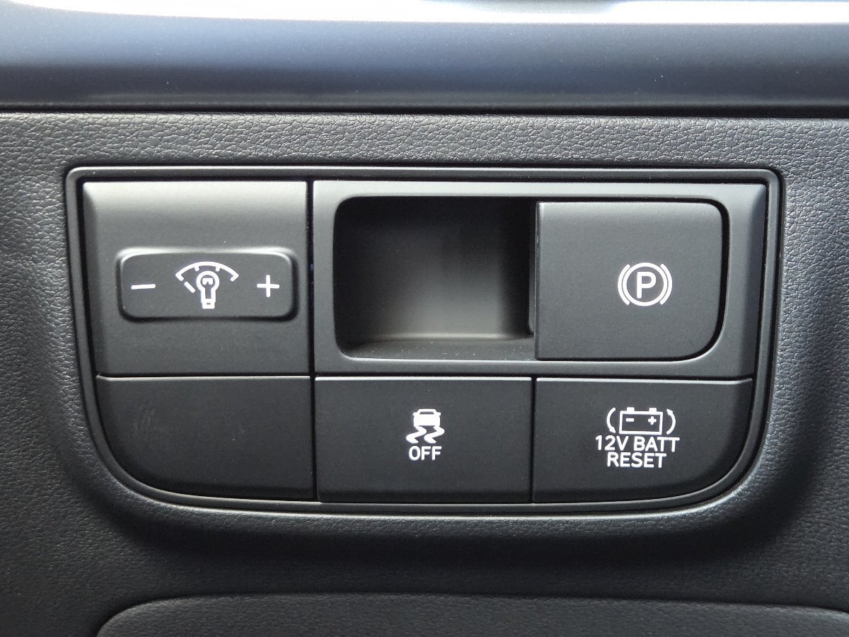 New 2026 Hyundai Tucson Blue SE AWD/4WD image 32