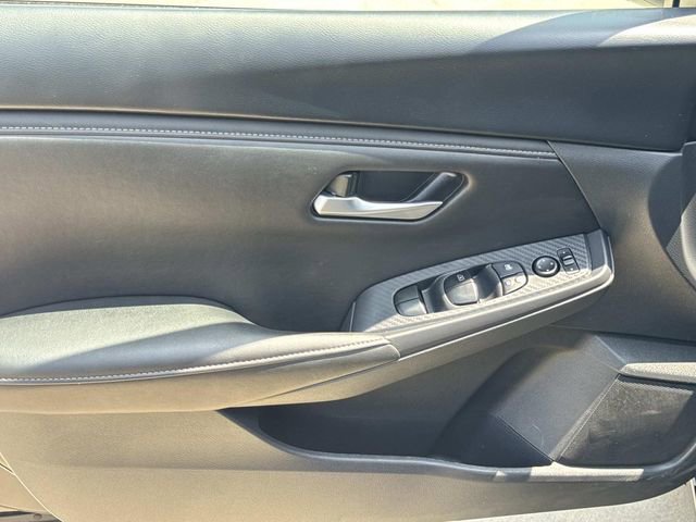 Used 2025 Nissan Sentra SV w/ Trunk Package FWD image 17