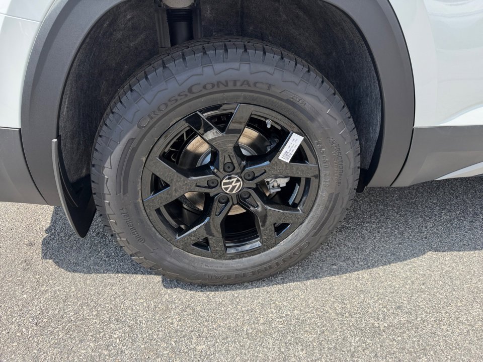 New 2026 Volkswagen Atlas Peak Edition AWD/4WD image 23