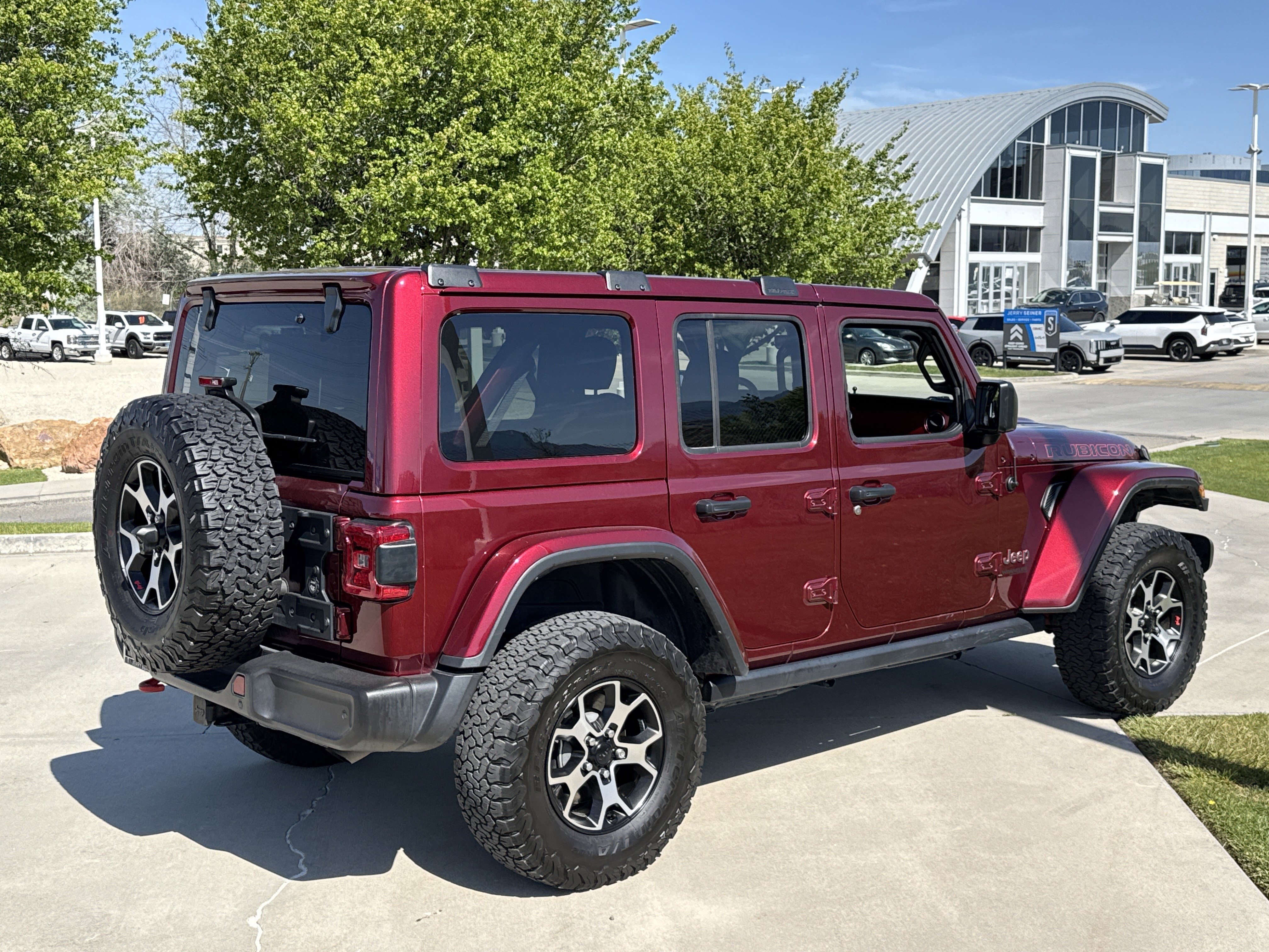 Used 2021 Jeep Wrangler Unlimited Rubicon AWD/4WD image 5