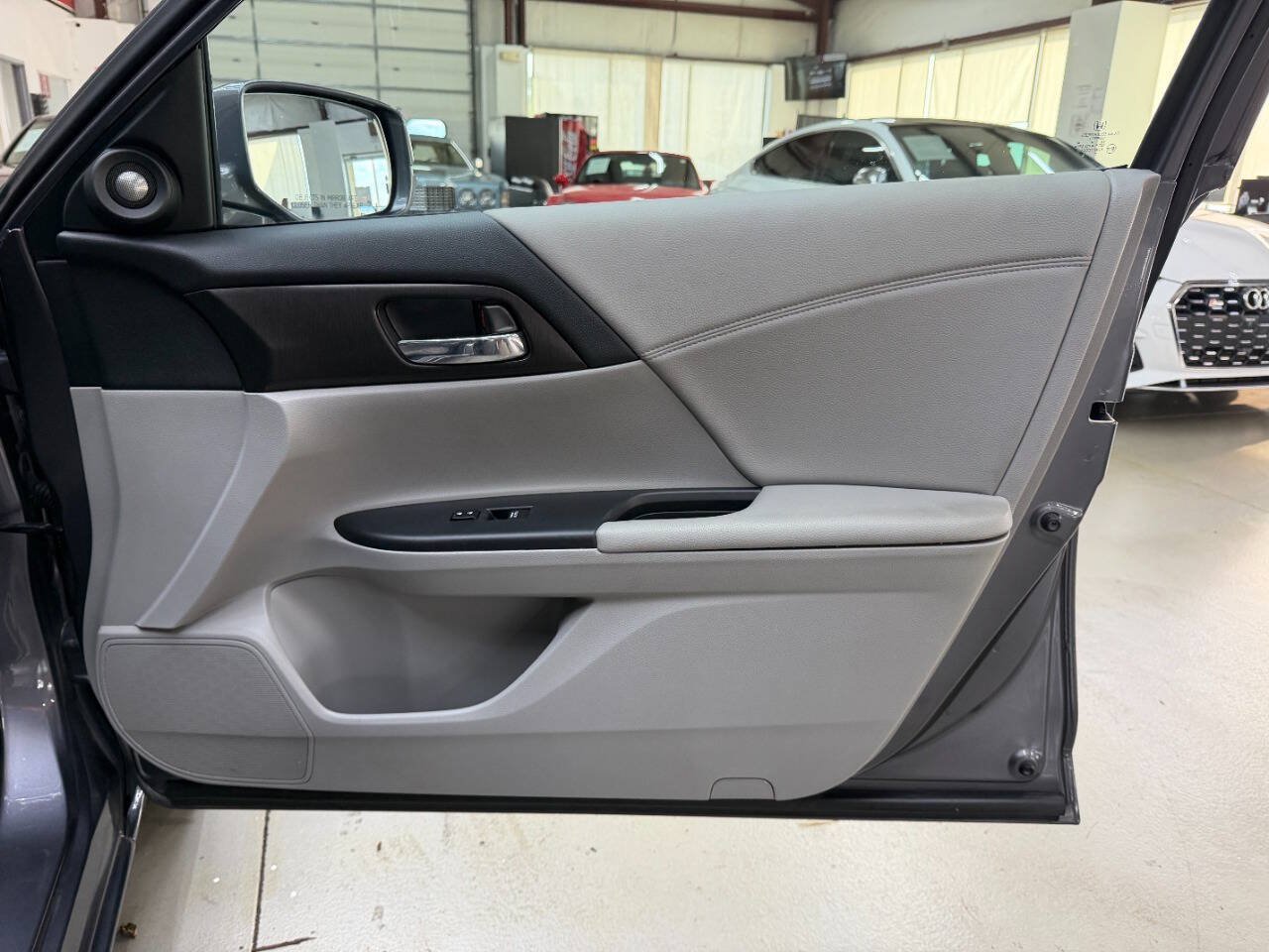 Used 2015 Honda Accord EX-L image 16