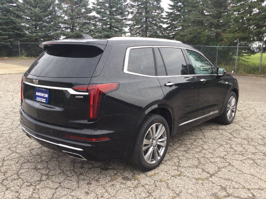 Used 2024 Cadillac XT6 Premium Luxury w/ LPO, Floor Liner Package AWD/4WD image 7