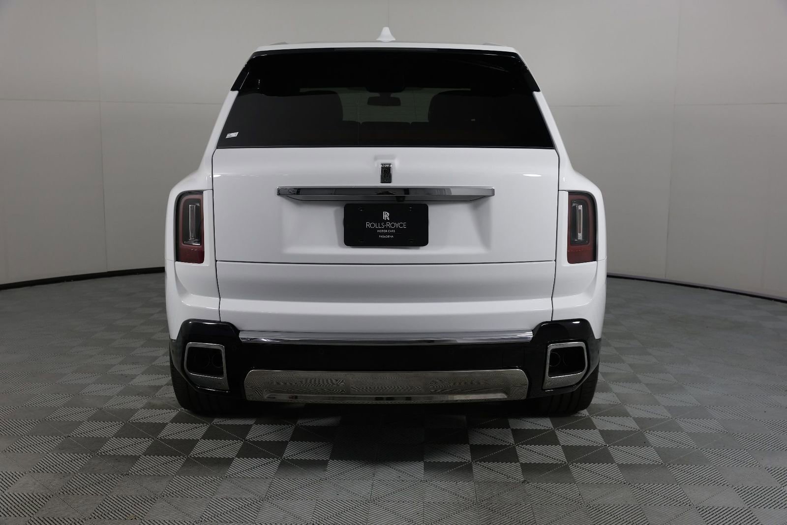 New 2026 Rolls-Royce Cullinan AWD/4WD image 6