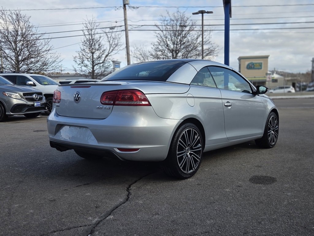 Used 2014 Volkswagen Eos w/ Sport Package image 7