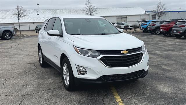 Used 2020 Chevrolet Equinox LT w/ Driver Convenience Package image 3