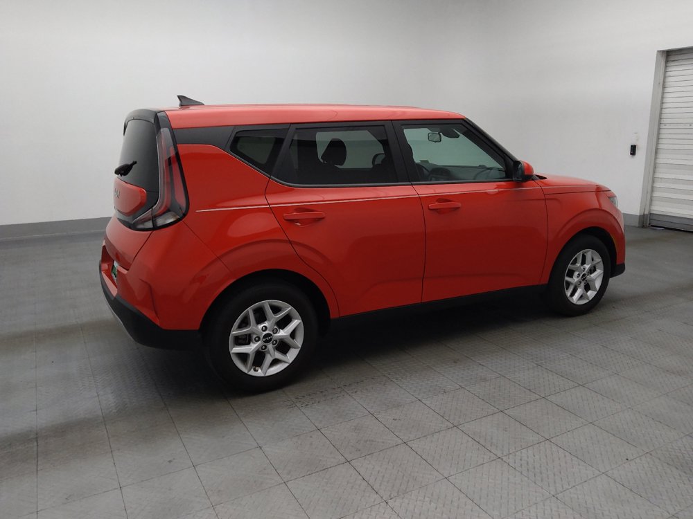 Used 2024 Kia Soul LX w/ Option Group 015 FWD image 10