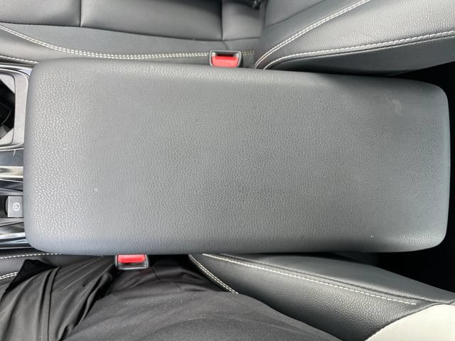 Used 2025 Toyota Camry SE FWD image 17