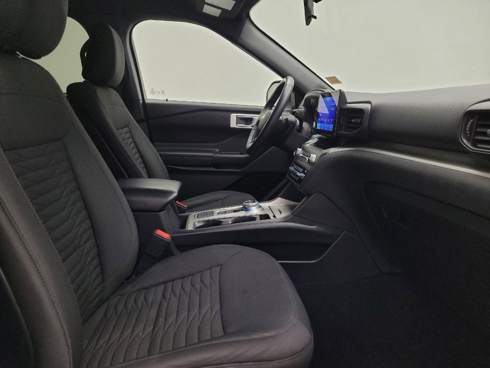 Used 2020 Ford Explorer XLT image 21