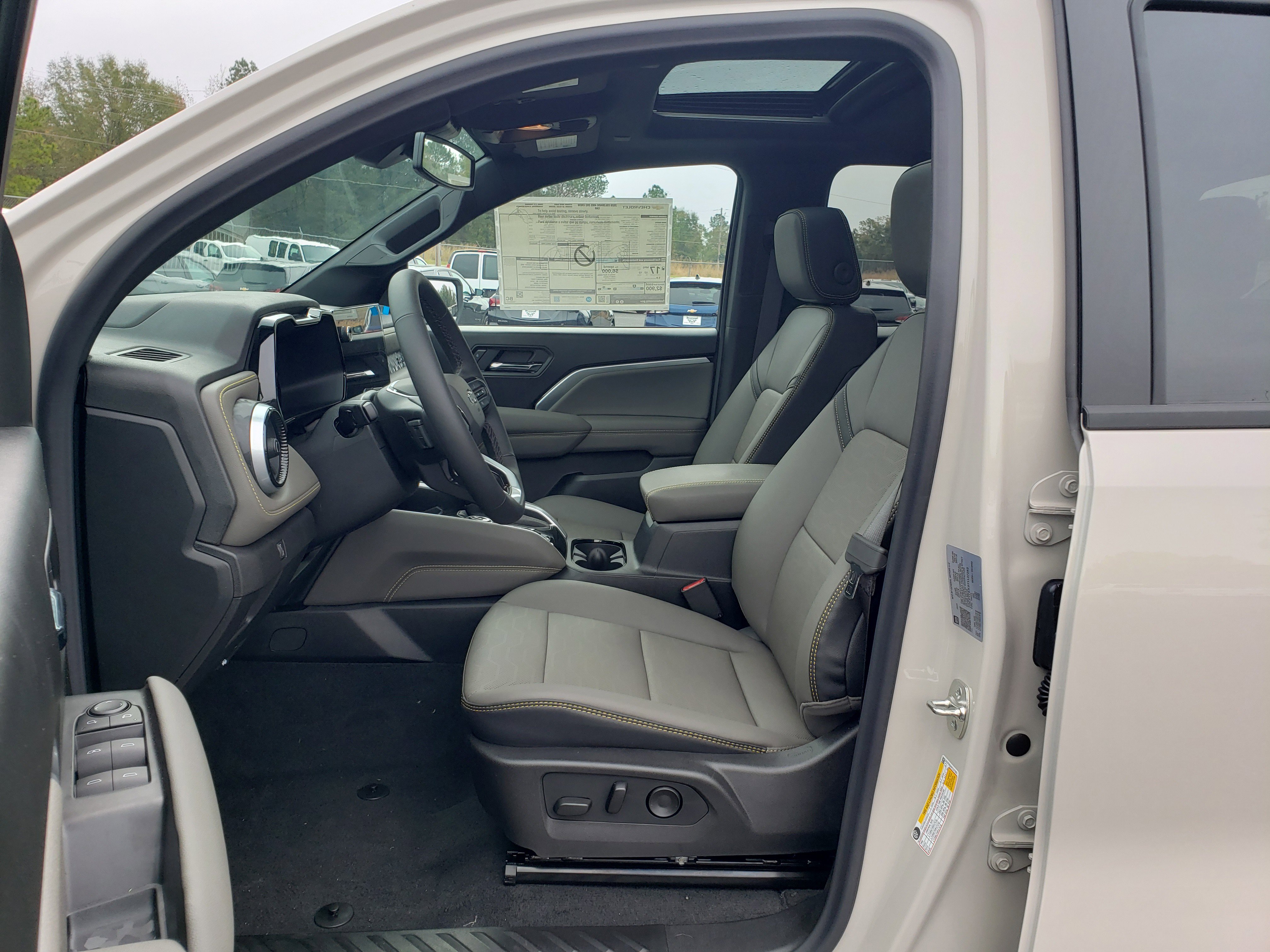 New 2026 Chevrolet Colorado ZR2 w/ Technology Package image 29