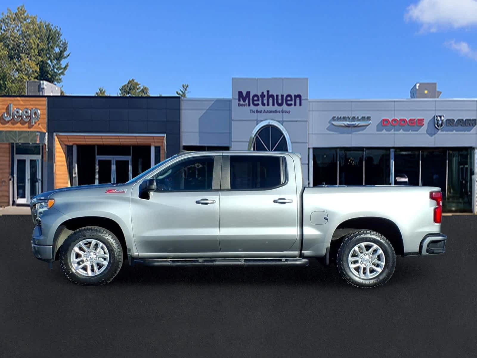 Used 2023 Chevrolet Silverado 1500 RST AWD/4WD image 8