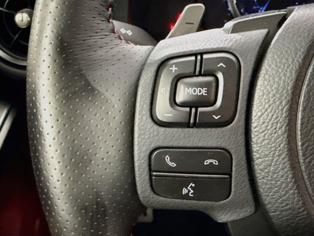 Used 2025 Lexus IS 500 RWD image 11