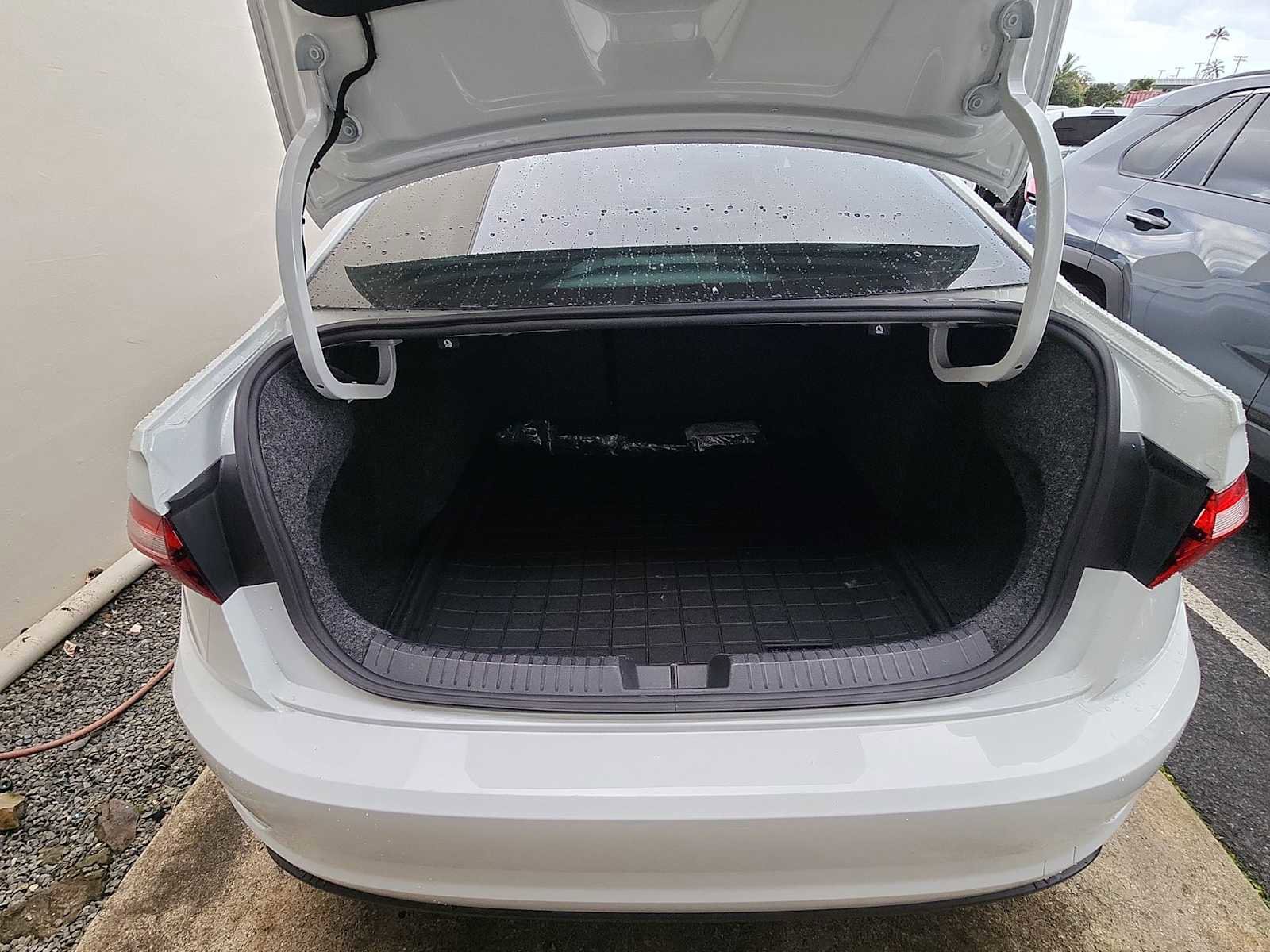 Used 2021 Volkswagen Jetta GLI Autobahn image 24