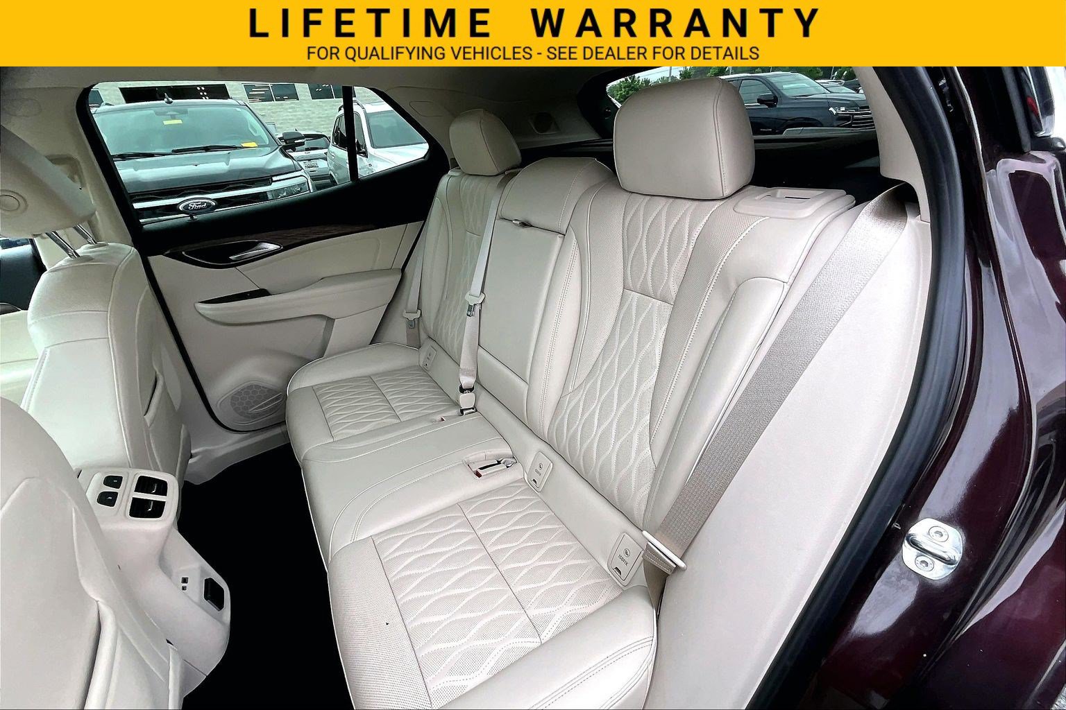 Used 2022 Buick Envision Avenir w/ Premium Seat Package FWD image 22