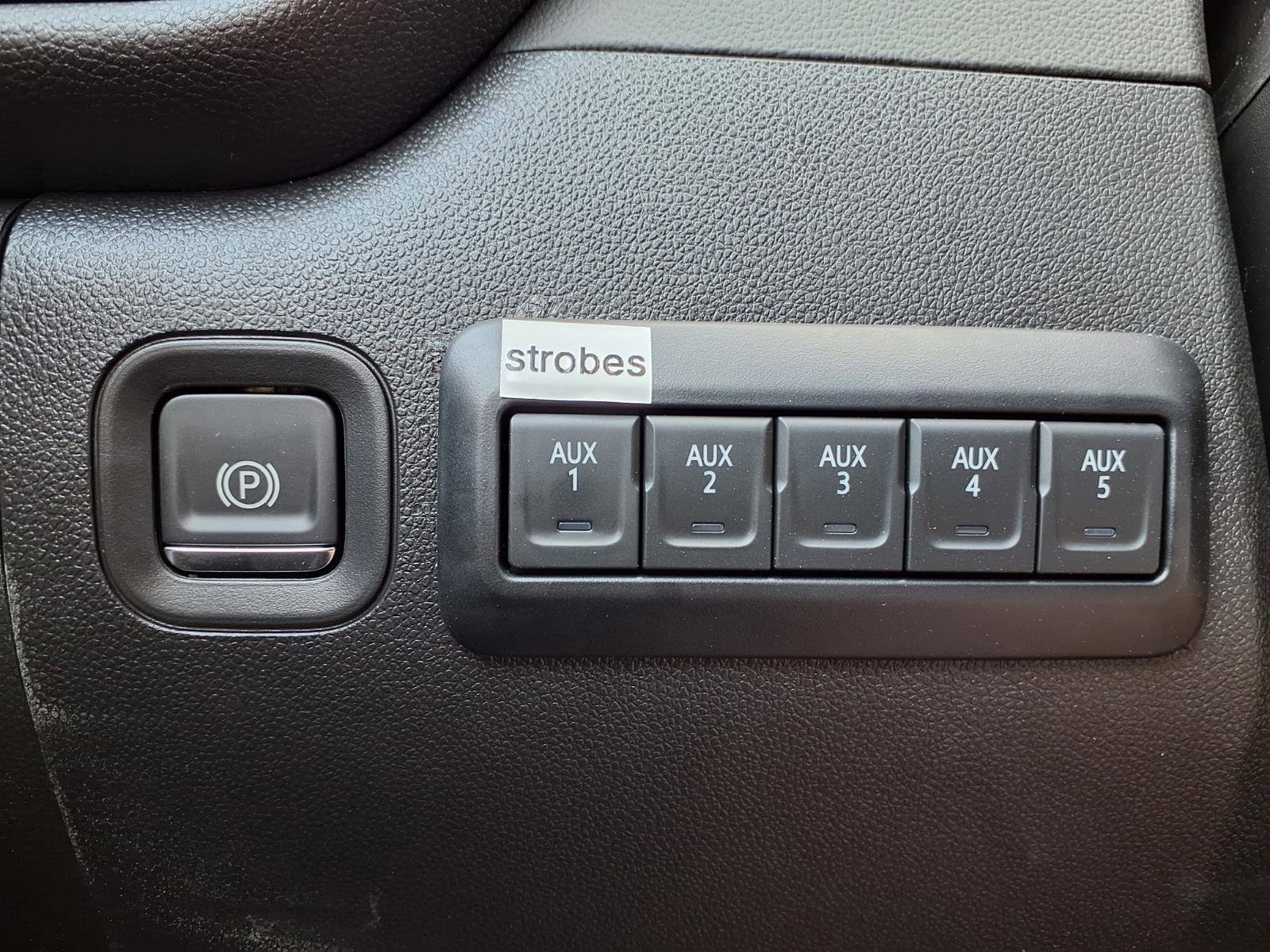 New 2026 GMC Sierra 3500 Pro w/ Convenience Package image 14