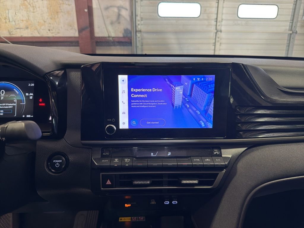 Used 2025 Toyota Camry LE image 16