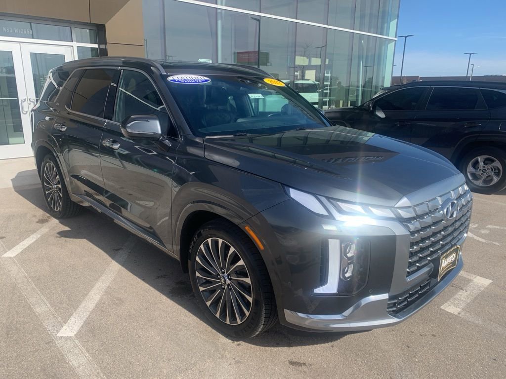 Used 2023 Hyundai Palisade Calligraphy image 8
