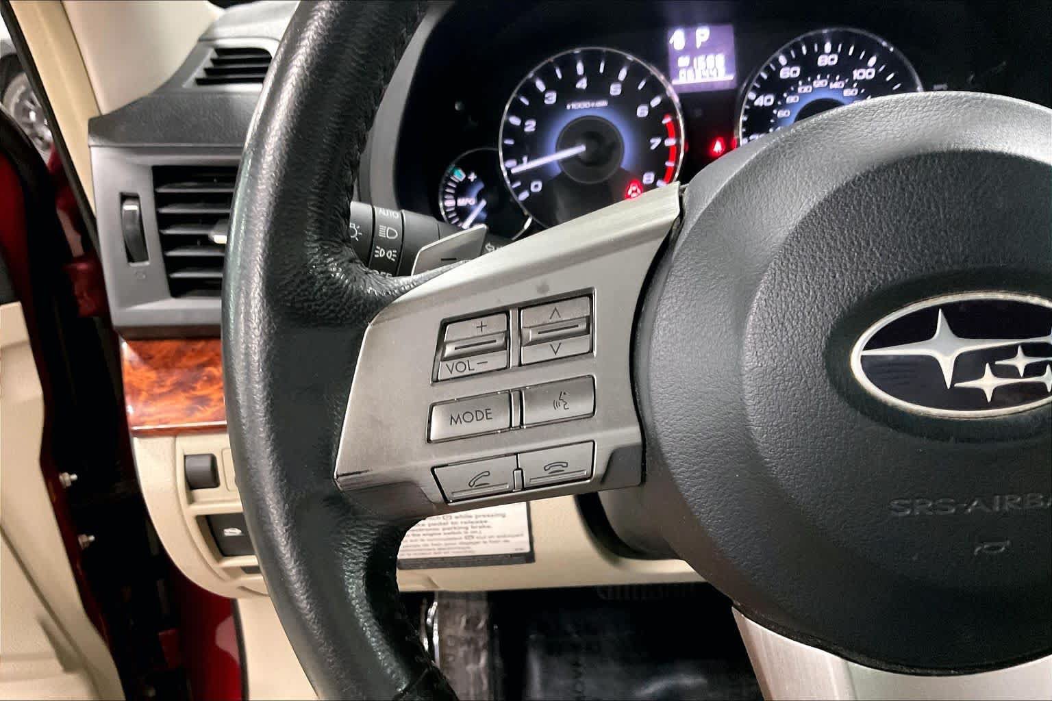 Used 2011 Subaru Outback 2.5i Limited AWD/4WD image 23