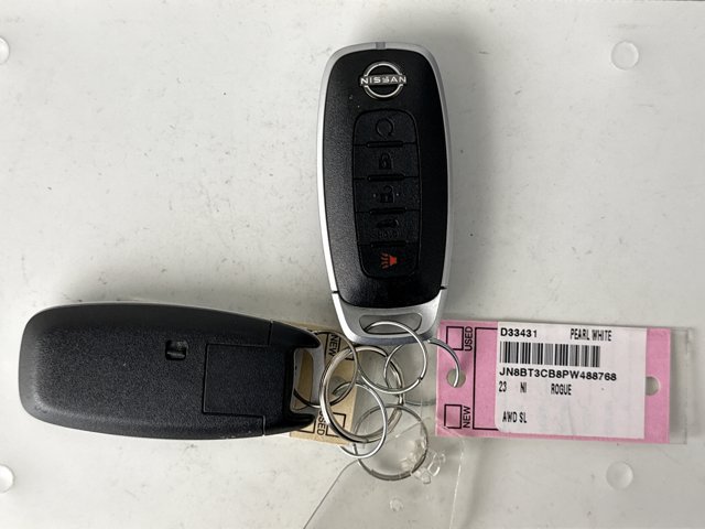 Used 2023 Nissan Rogue SL AWD/4WD image 21