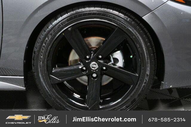 Used 2023 Nissan Sentra SR w/ SR Premium Package FWD image 35