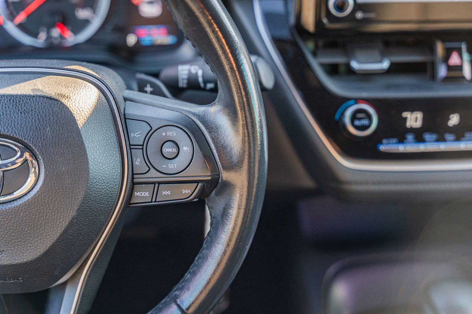 Used 2022 Toyota Corolla SE image 26