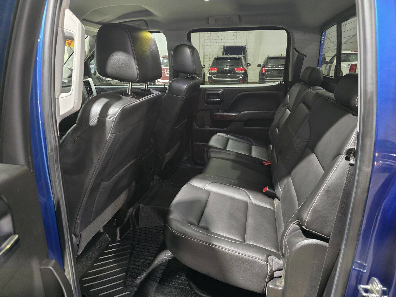 Used 2018 GMC Sierra 1500 SLT w/ SLT Premium Package image 29