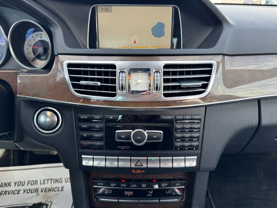 Used 2014 Mercedes-Benz E 550 4MATIC Sedan image 22