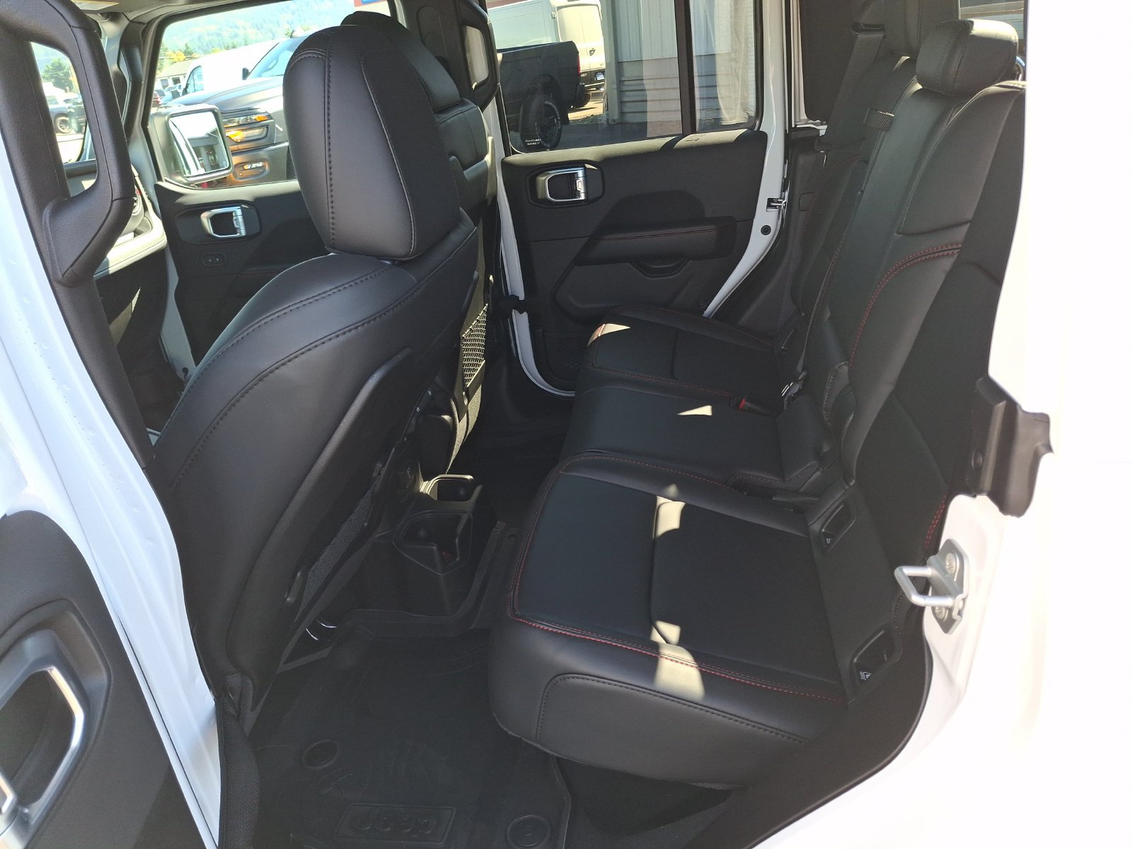 New 2026 Jeep Gladiator Rubicon AWD/4WD image 17