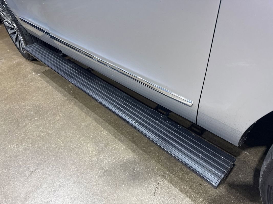 Used 2018 Lincoln Navigator Reserve w/ Technology Package image 56