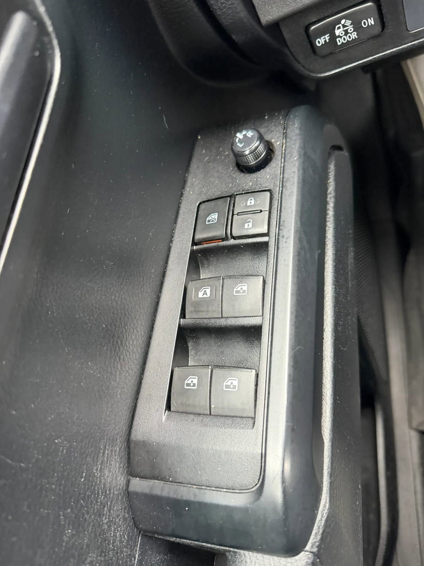 Used 2019 Toyota Tacoma SR w/ SR Convenience Package AWD/4WD image 15