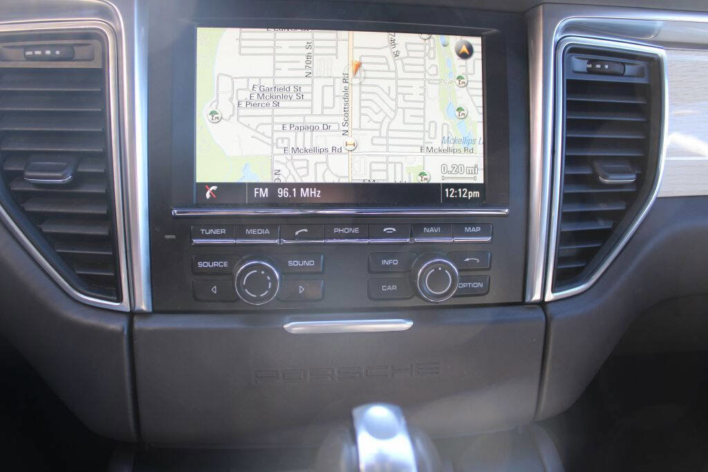 Used 2016 Porsche Macan S image 17