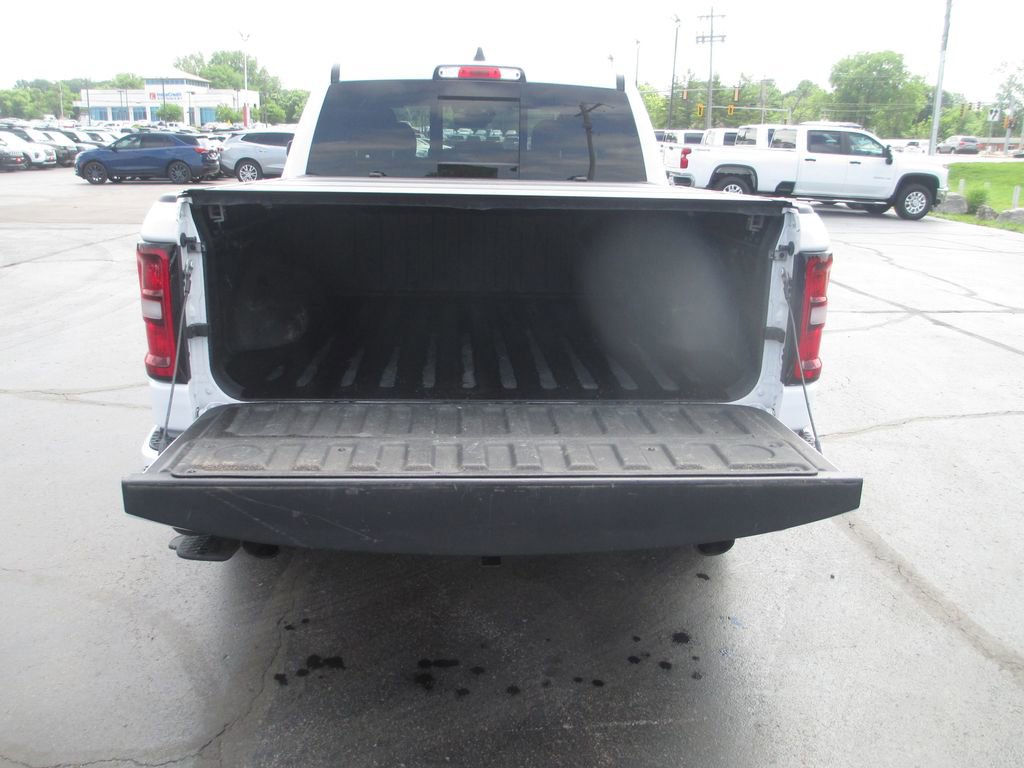 Used 2025 RAM 1500 Big Horn AWD/4WD image 9
