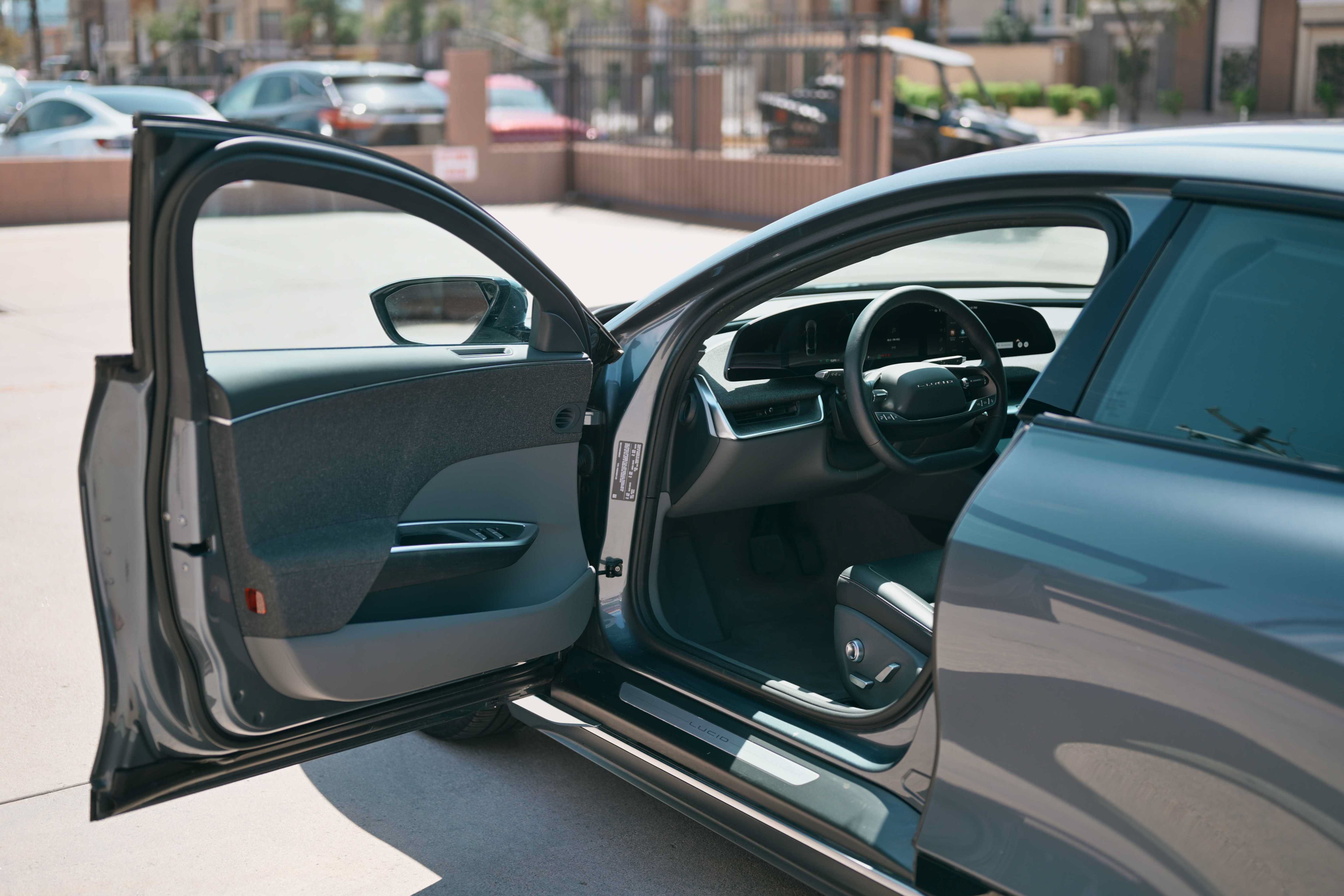 Used 2024 Lucid Air Pure RWD image 5