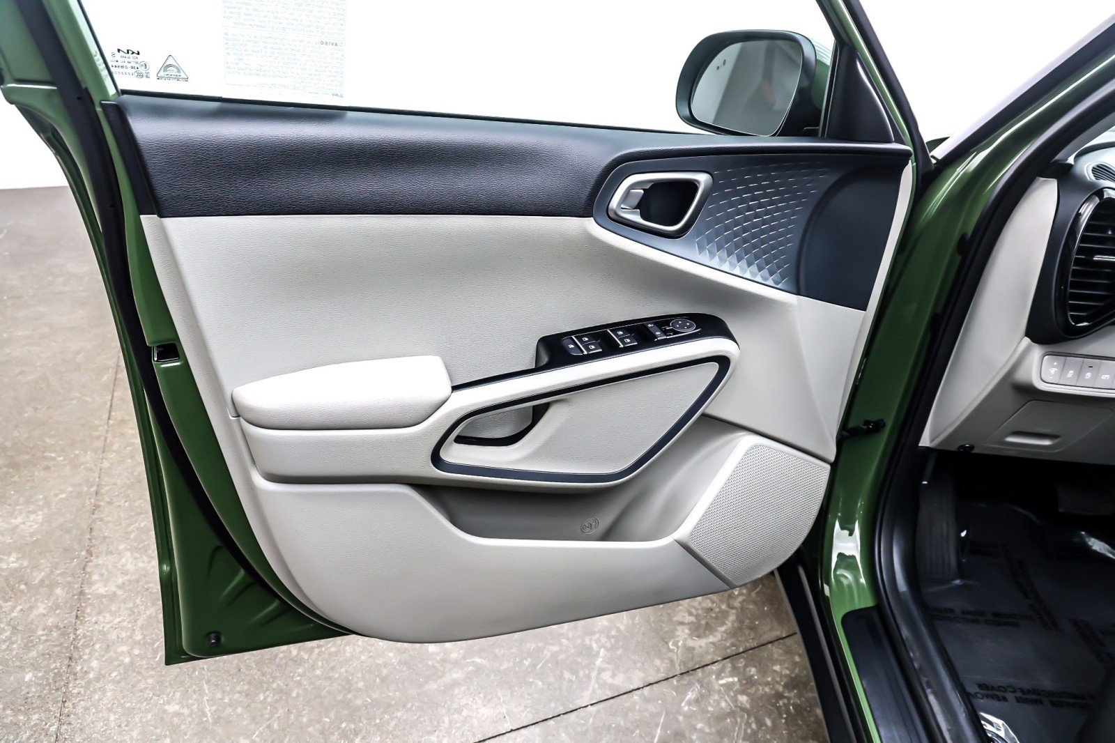 Used 2023 Kia Soul EX image 22